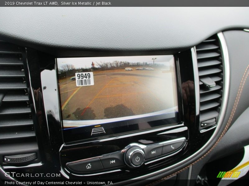 Silver Ice Metallic / Jet Black 2019 Chevrolet Trax LT AWD