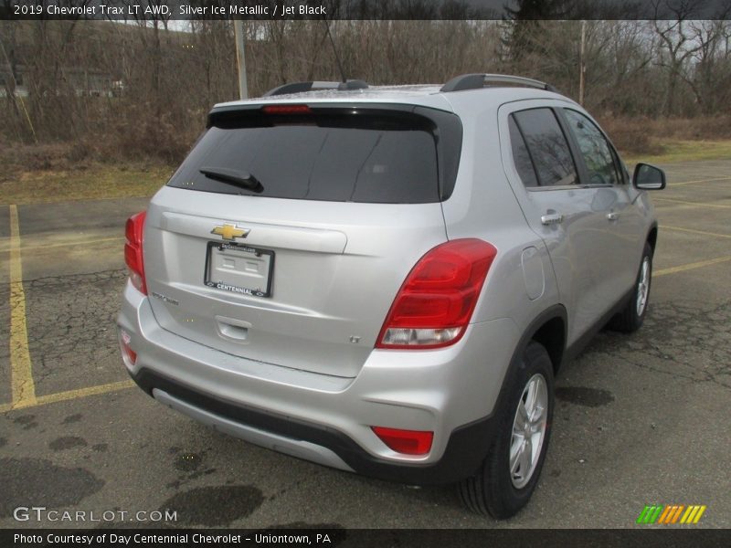 Silver Ice Metallic / Jet Black 2019 Chevrolet Trax LT AWD