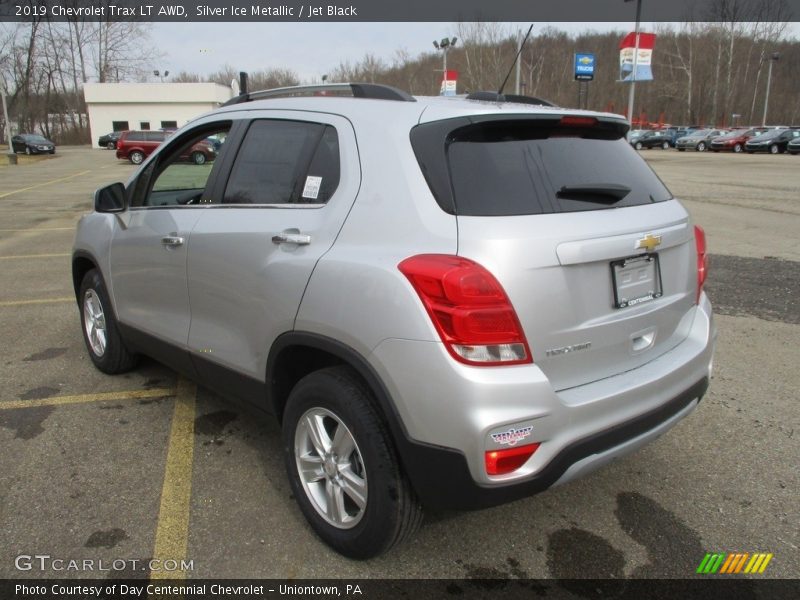Silver Ice Metallic / Jet Black 2019 Chevrolet Trax LT AWD