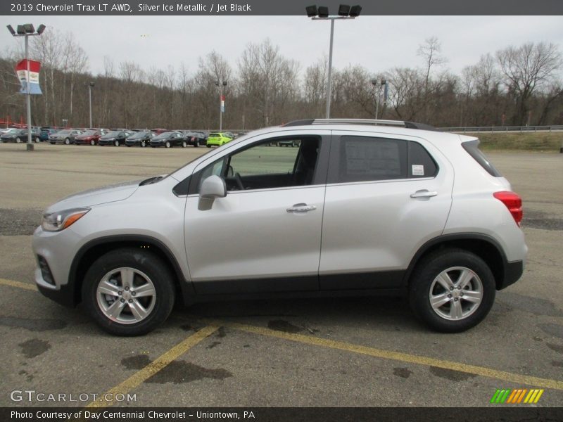 Silver Ice Metallic / Jet Black 2019 Chevrolet Trax LT AWD