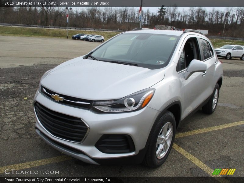 Silver Ice Metallic / Jet Black 2019 Chevrolet Trax LT AWD