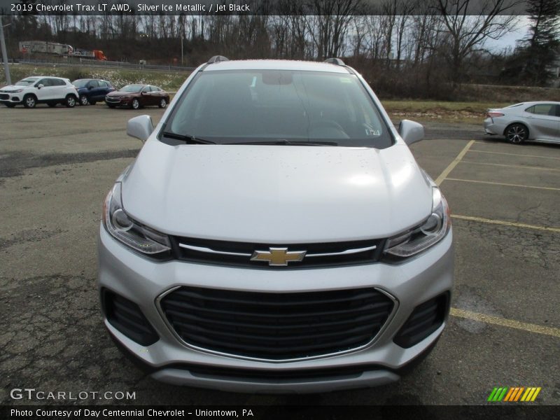 Silver Ice Metallic / Jet Black 2019 Chevrolet Trax LT AWD