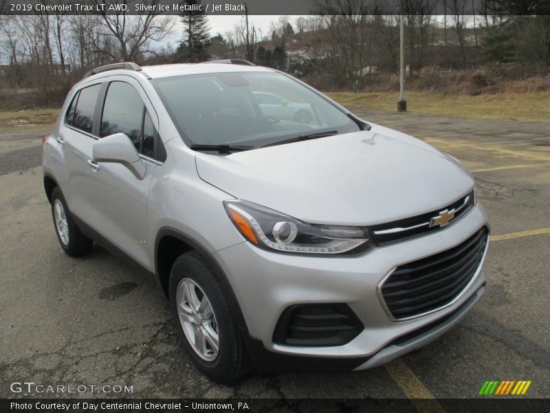 Silver Ice Metallic / Jet Black 2019 Chevrolet Trax LT AWD