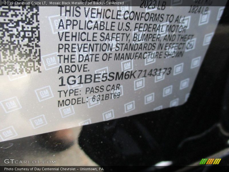 Mosaic Black Metallic / Jet Black/­Galvanized 2019 Chevrolet Cruze LT