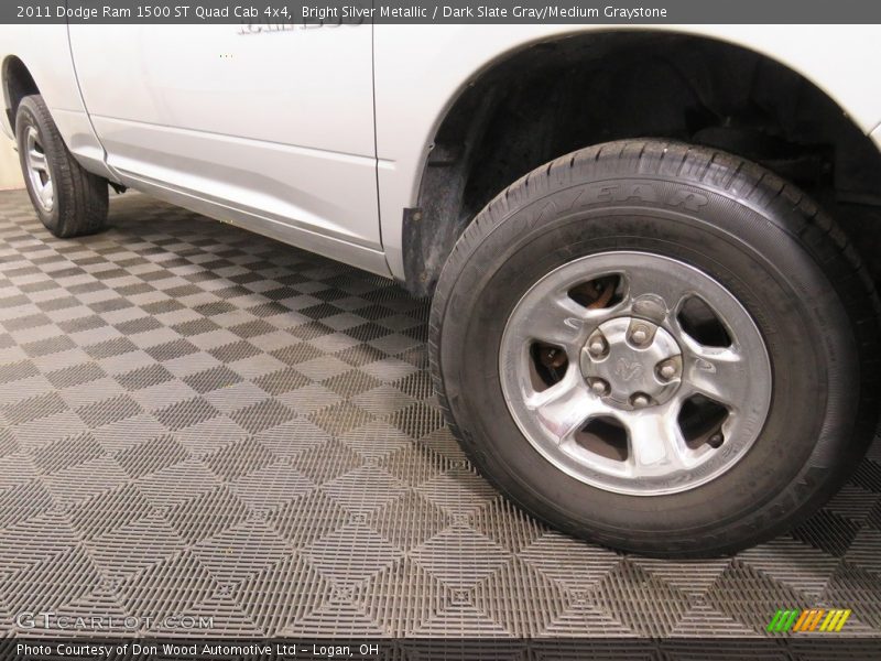 Bright Silver Metallic / Dark Slate Gray/Medium Graystone 2011 Dodge Ram 1500 ST Quad Cab 4x4