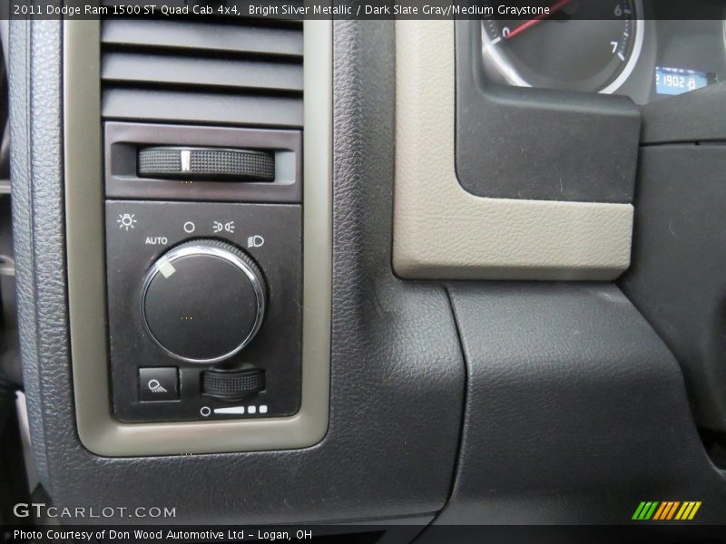 Bright Silver Metallic / Dark Slate Gray/Medium Graystone 2011 Dodge Ram 1500 ST Quad Cab 4x4