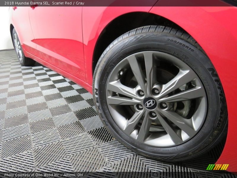 Scarlet Red / Gray 2018 Hyundai Elantra SEL