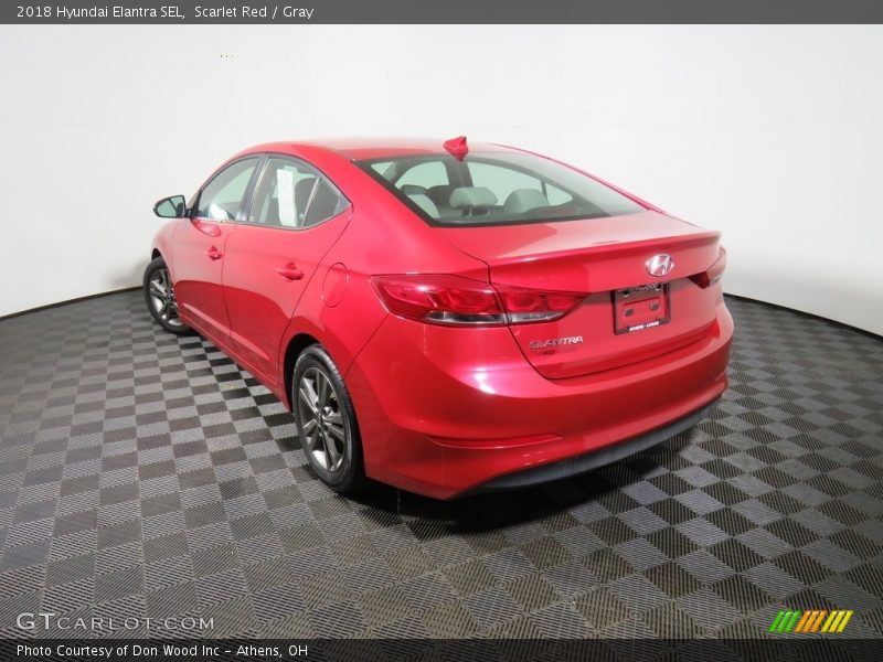 Scarlet Red / Gray 2018 Hyundai Elantra SEL