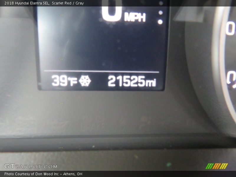 Scarlet Red / Gray 2018 Hyundai Elantra SEL