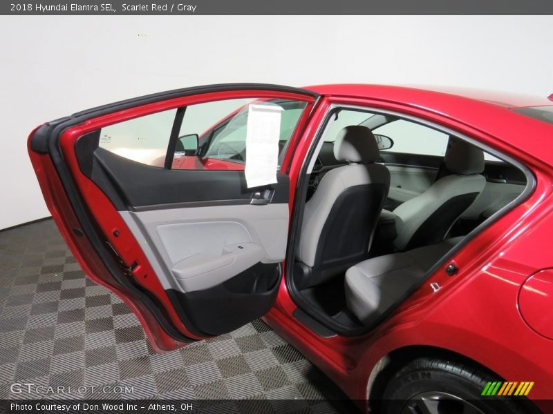 Scarlet Red / Gray 2018 Hyundai Elantra SEL