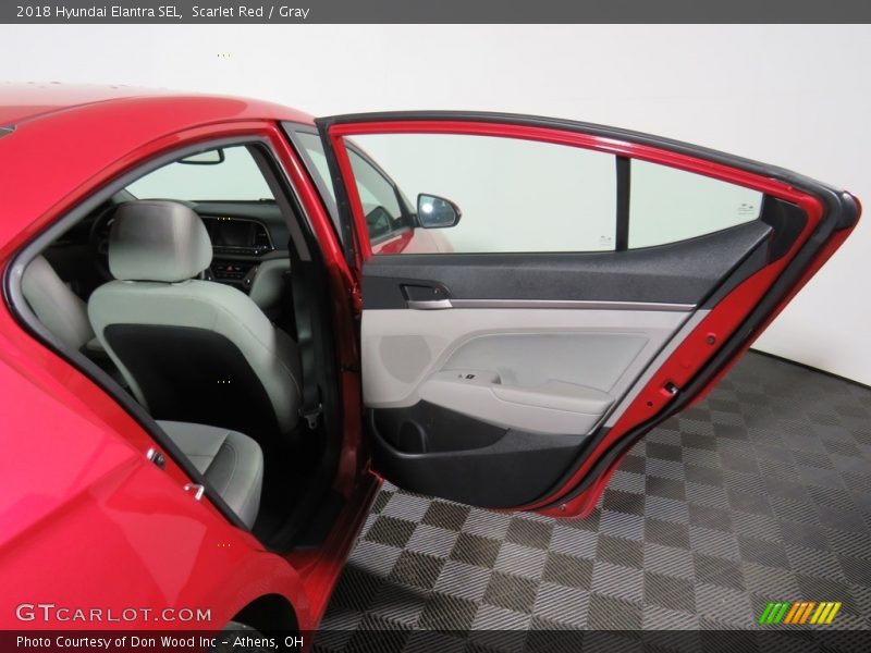 Scarlet Red / Gray 2018 Hyundai Elantra SEL