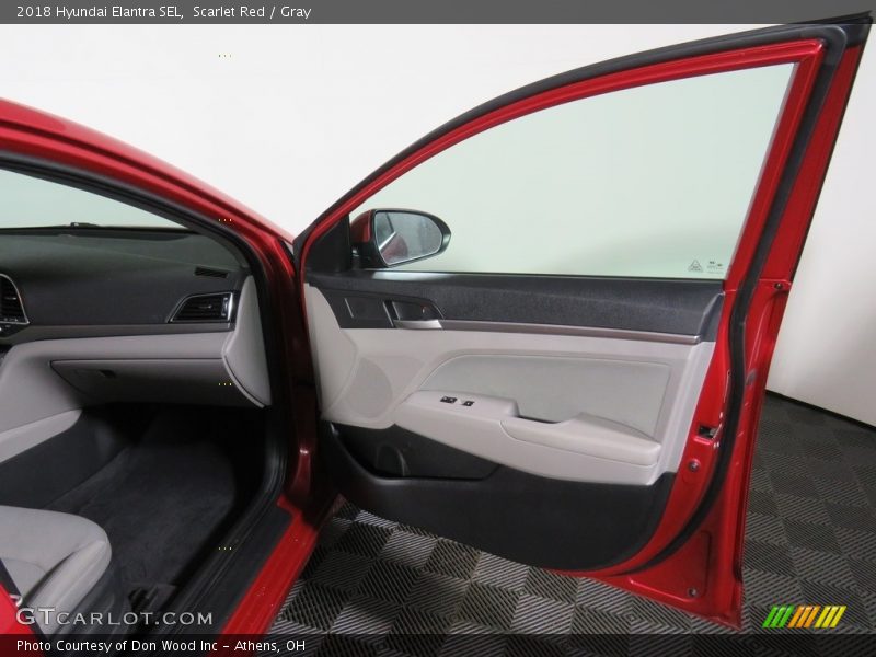 Scarlet Red / Gray 2018 Hyundai Elantra SEL