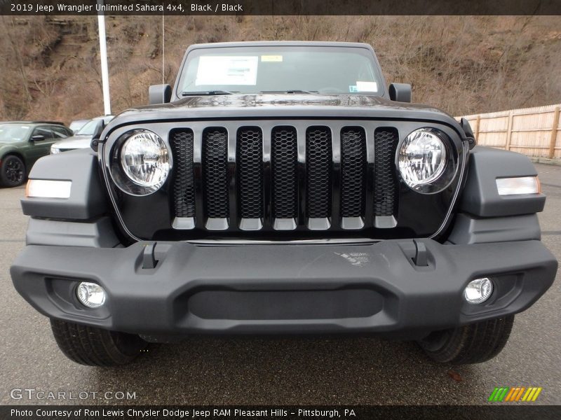 Black / Black 2019 Jeep Wrangler Unlimited Sahara 4x4