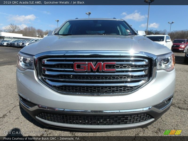Quicksilver Metallic / Jet Black 2019 GMC Acadia SLE AWD