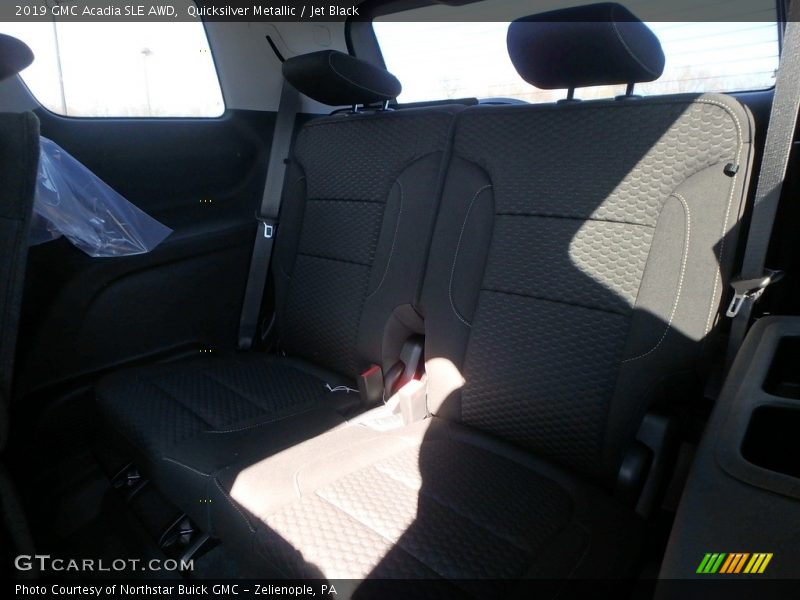 Quicksilver Metallic / Jet Black 2019 GMC Acadia SLE AWD