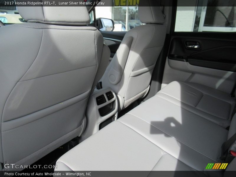 Lunar Silver Metallic / Gray 2017 Honda Ridgeline RTL-T