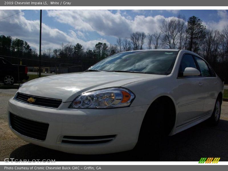 White / Gray 2009 Chevrolet Impala LS