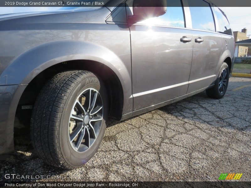 Granite Pearl / Black 2019 Dodge Grand Caravan GT