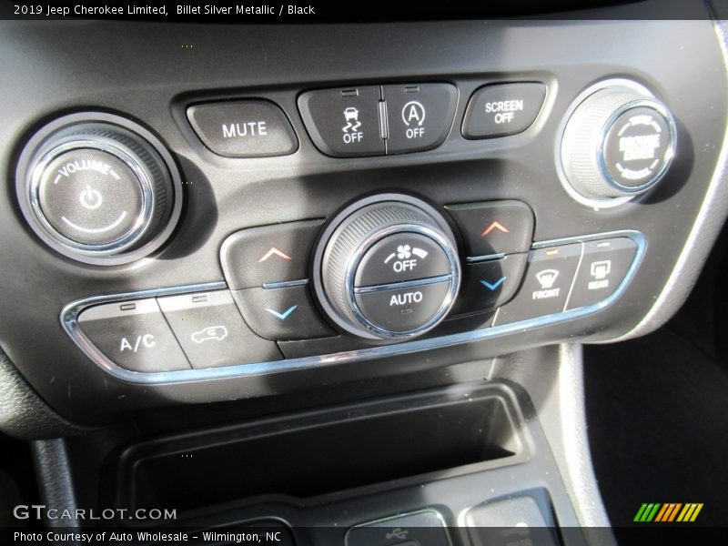 Billet Silver Metallic / Black 2019 Jeep Cherokee Limited
