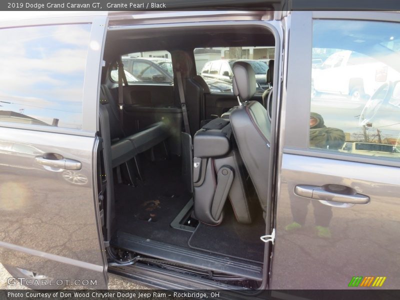 Granite Pearl / Black 2019 Dodge Grand Caravan GT