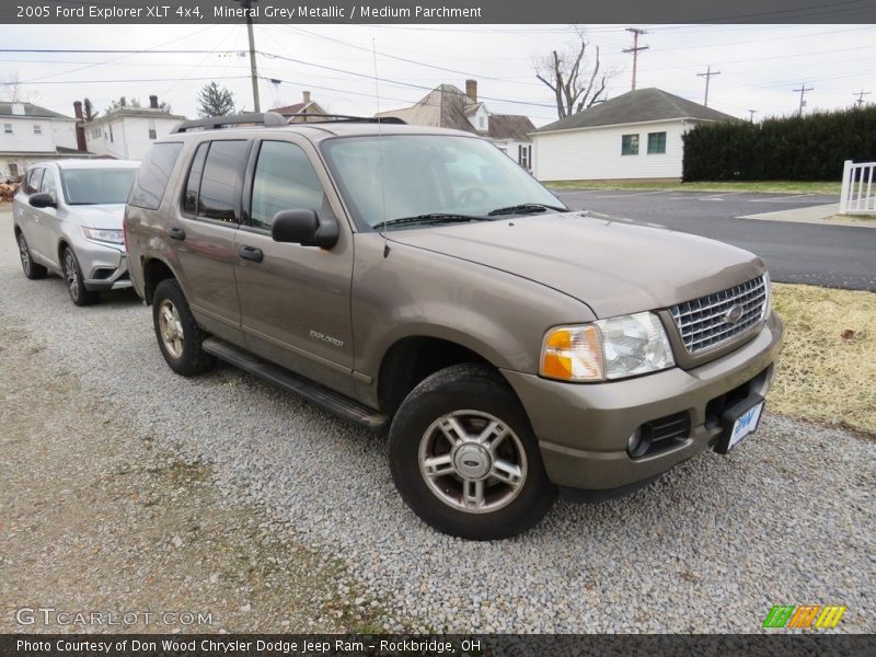 Mineral Grey Metallic / Medium Parchment 2005 Ford Explorer XLT 4x4