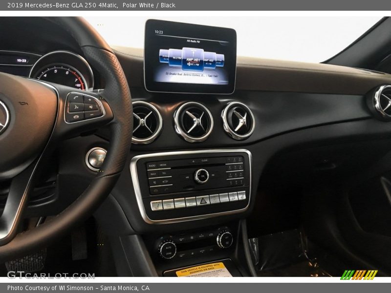 Polar White / Black 2019 Mercedes-Benz GLA 250 4Matic