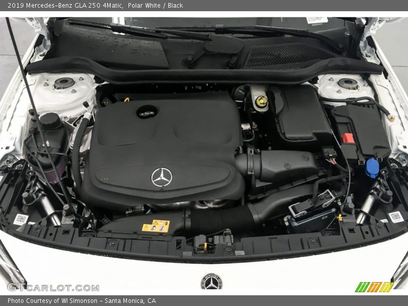 Polar White / Black 2019 Mercedes-Benz GLA 250 4Matic