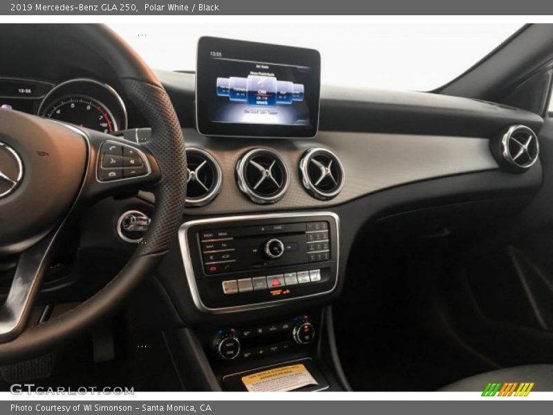 Polar White / Black 2019 Mercedes-Benz GLA 250