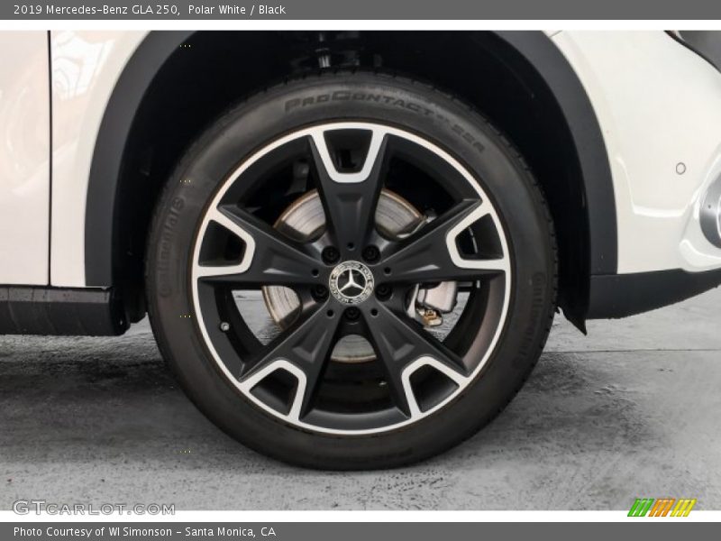 Polar White / Black 2019 Mercedes-Benz GLA 250