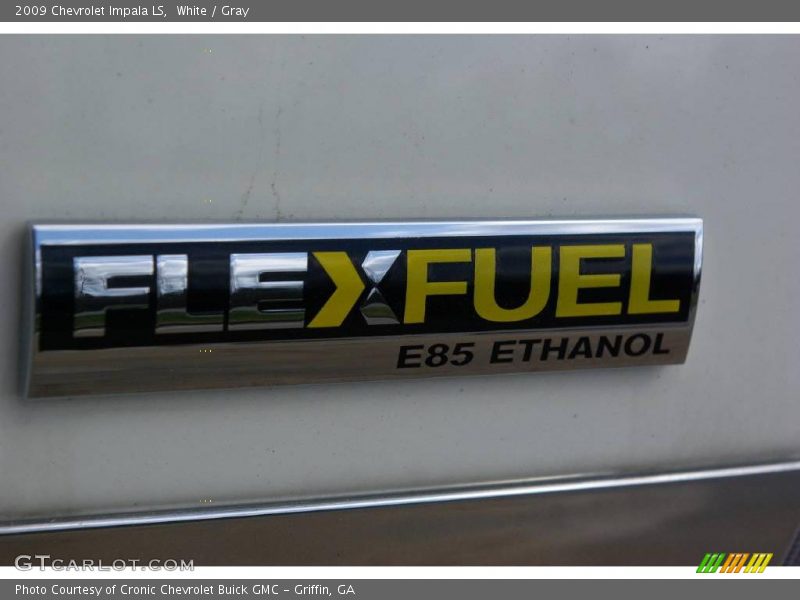 White / Gray 2009 Chevrolet Impala LS