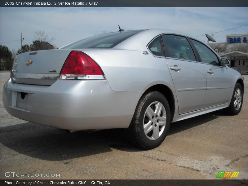 Silver Ice Metallic / Gray 2009 Chevrolet Impala LS
