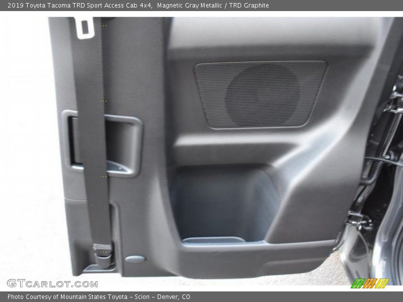 Magnetic Gray Metallic / TRD Graphite 2019 Toyota Tacoma TRD Sport Access Cab 4x4