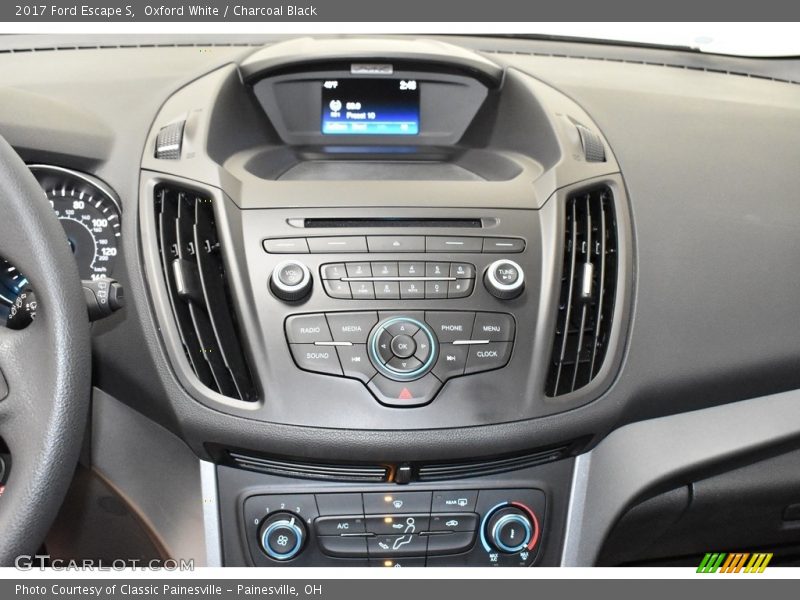 Oxford White / Charcoal Black 2017 Ford Escape S