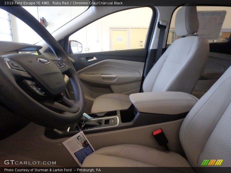 Ruby Red / Chromite Gray/Charcoal Black 2019 Ford Escape SE 4WD