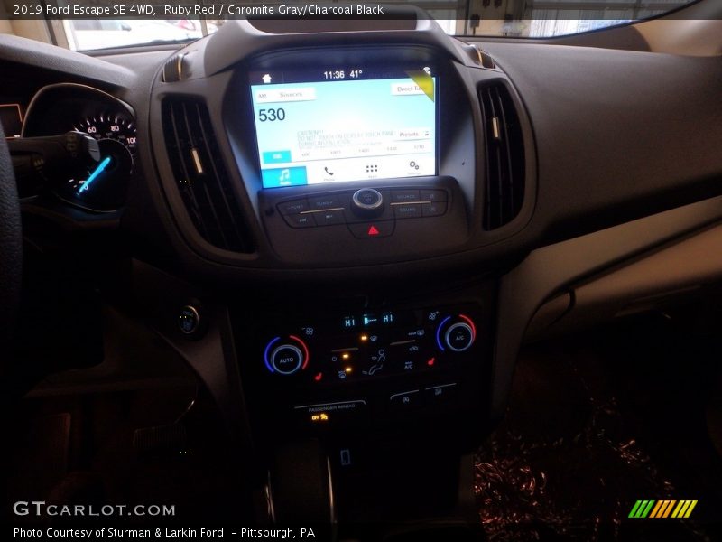 Ruby Red / Chromite Gray/Charcoal Black 2019 Ford Escape SE 4WD