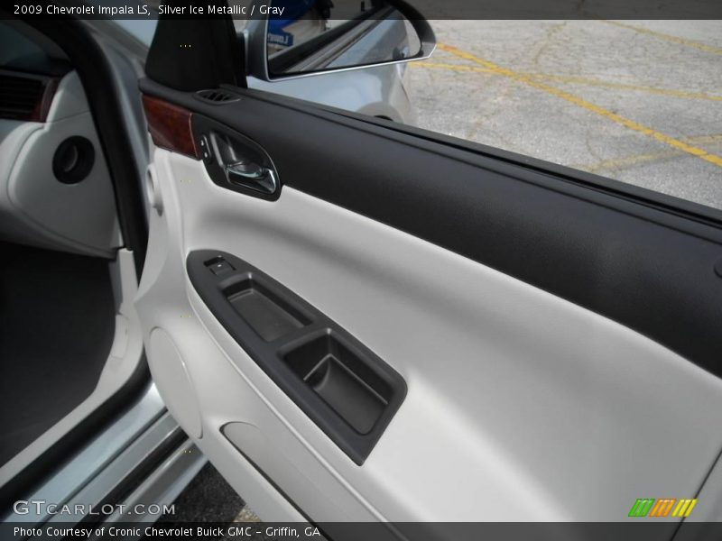 Silver Ice Metallic / Gray 2009 Chevrolet Impala LS
