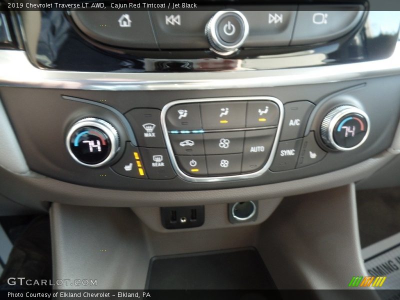 Cajun Red Tintcoat / Jet Black 2019 Chevrolet Traverse LT AWD