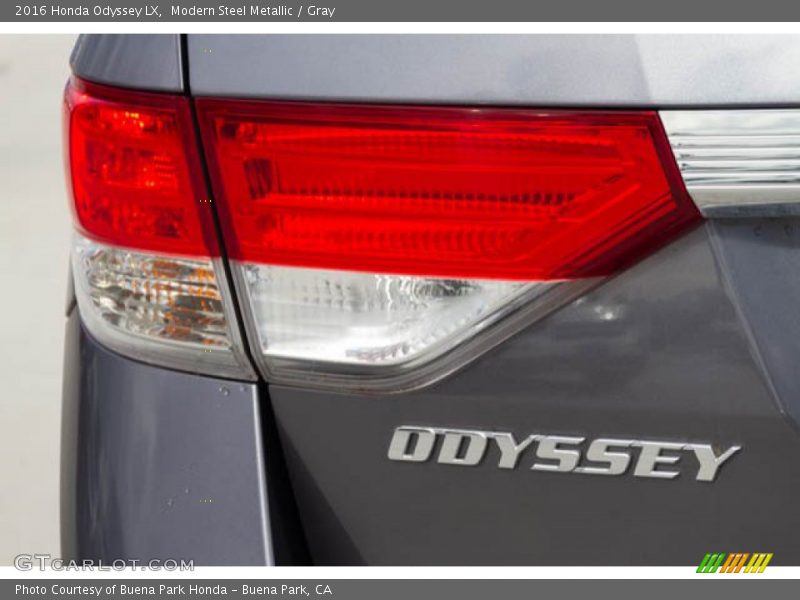 Modern Steel Metallic / Gray 2016 Honda Odyssey LX