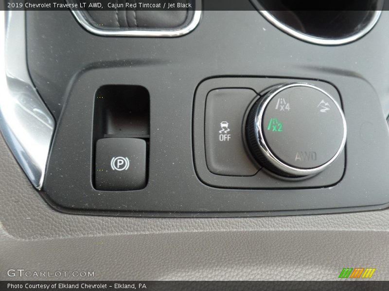 Cajun Red Tintcoat / Jet Black 2019 Chevrolet Traverse LT AWD