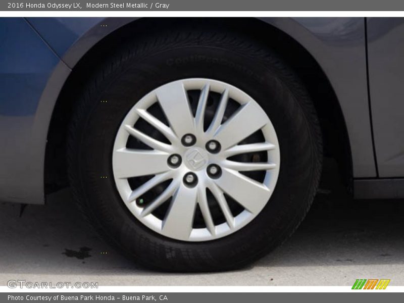Modern Steel Metallic / Gray 2016 Honda Odyssey LX