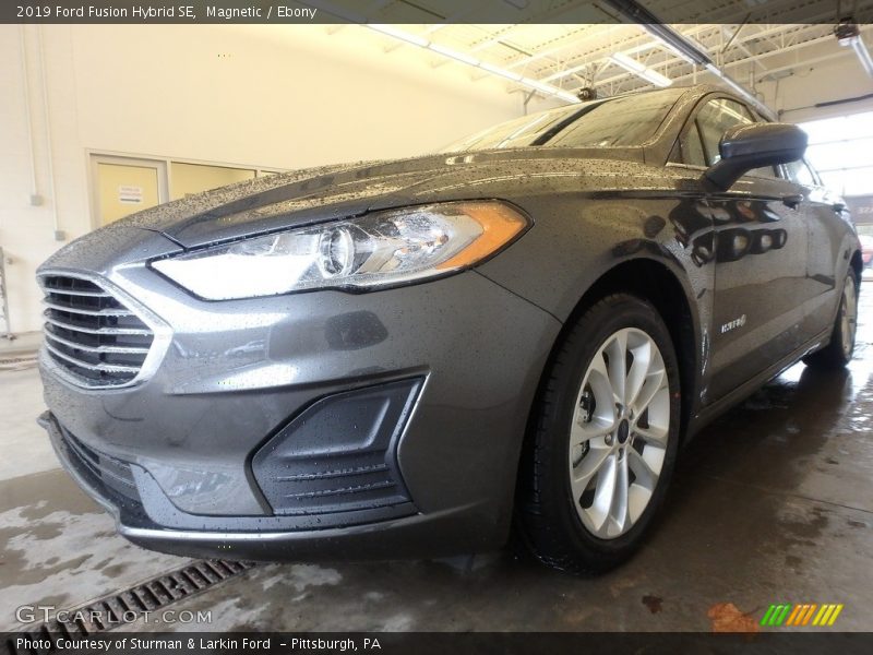 Magnetic / Ebony 2019 Ford Fusion Hybrid SE