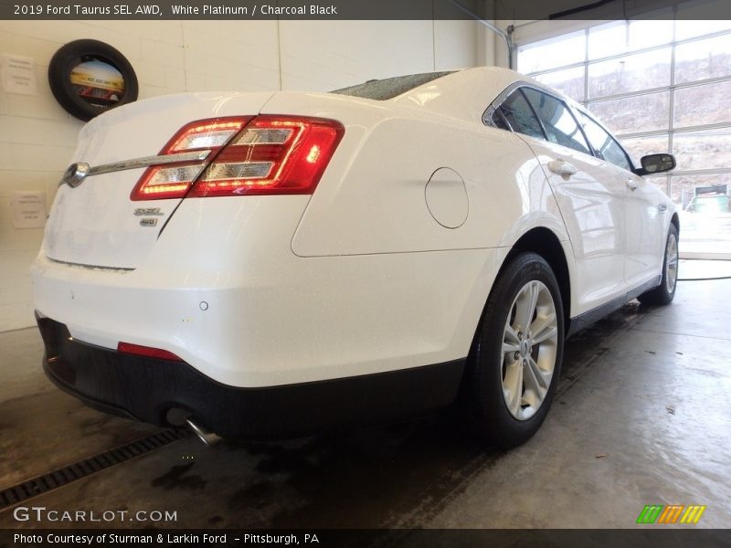 White Platinum / Charcoal Black 2019 Ford Taurus SEL AWD