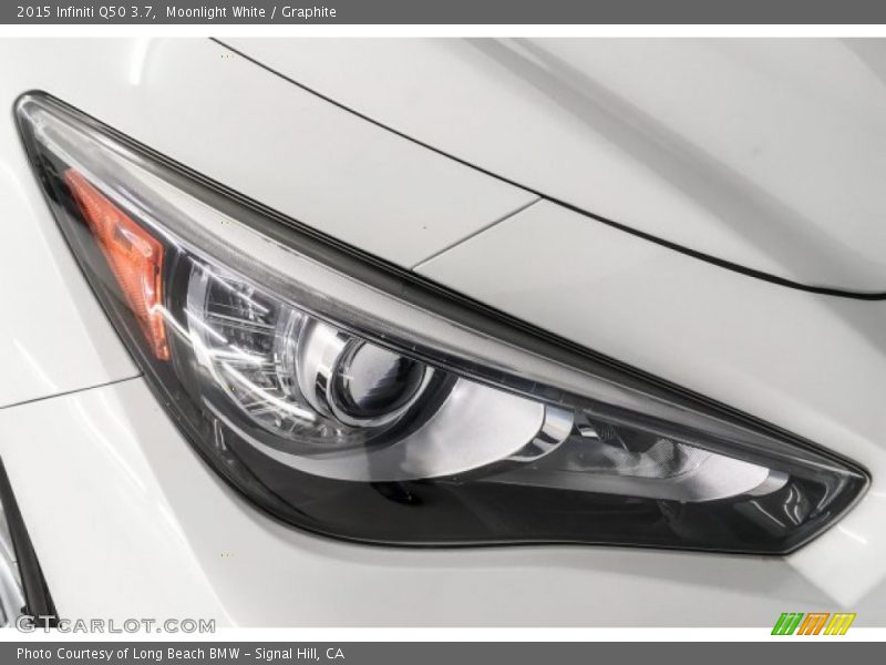 Moonlight White / Graphite 2015 Infiniti Q50 3.7