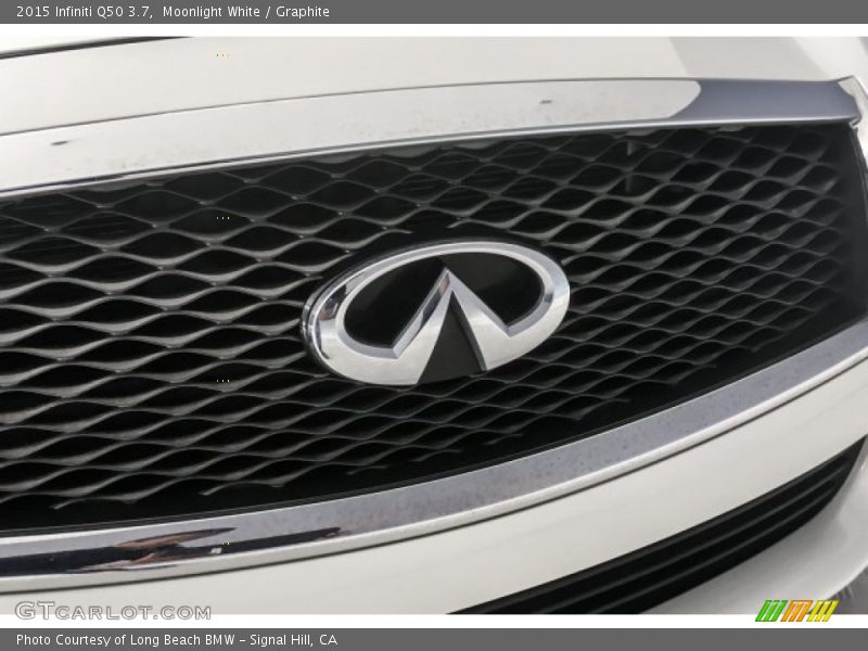Moonlight White / Graphite 2015 Infiniti Q50 3.7