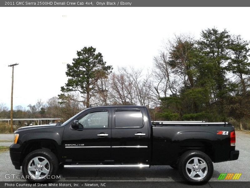Onyx Black / Ebony 2011 GMC Sierra 2500HD Denali Crew Cab 4x4