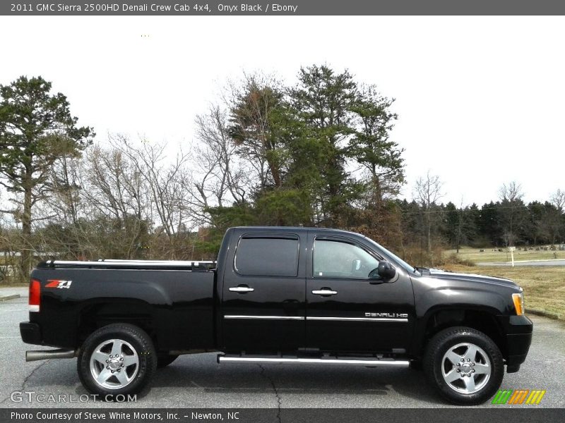 Onyx Black / Ebony 2011 GMC Sierra 2500HD Denali Crew Cab 4x4