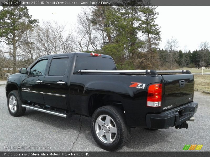 Onyx Black / Ebony 2011 GMC Sierra 2500HD Denali Crew Cab 4x4
