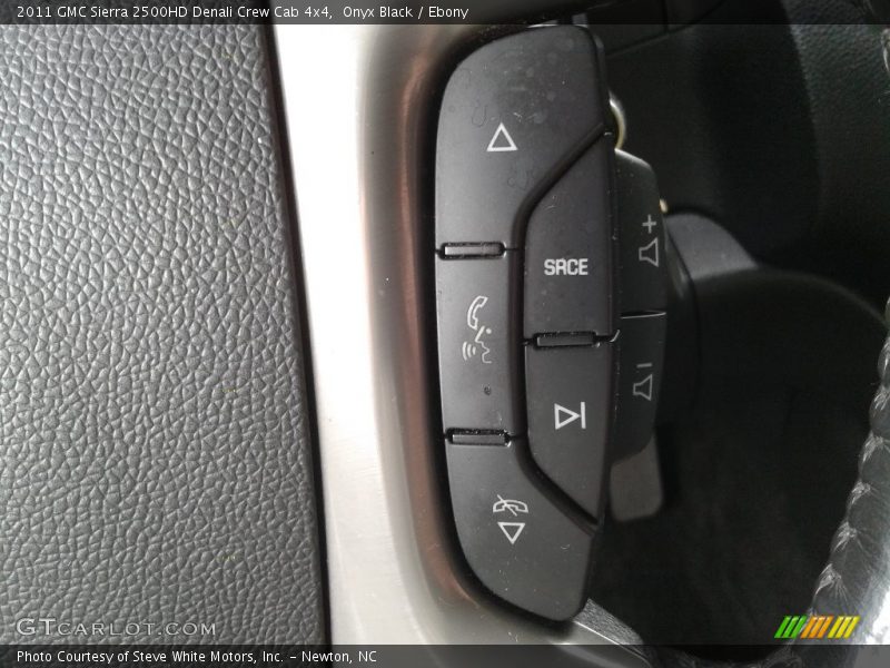 Onyx Black / Ebony 2011 GMC Sierra 2500HD Denali Crew Cab 4x4