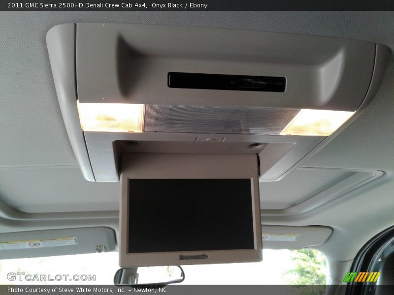 Onyx Black / Ebony 2011 GMC Sierra 2500HD Denali Crew Cab 4x4