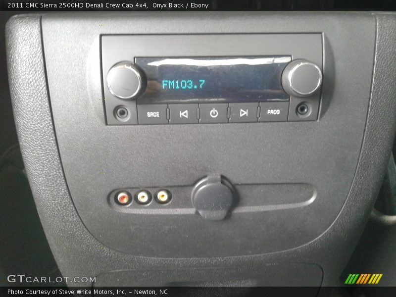 Onyx Black / Ebony 2011 GMC Sierra 2500HD Denali Crew Cab 4x4